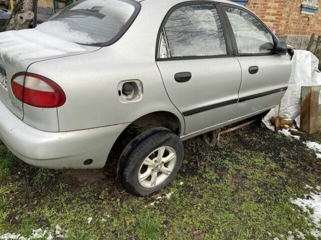 Серый Дэу Сенс, объемом двигателя 0 л и пробегом 200 тыс. км за 500 $, фото 1 на Automoto.ua