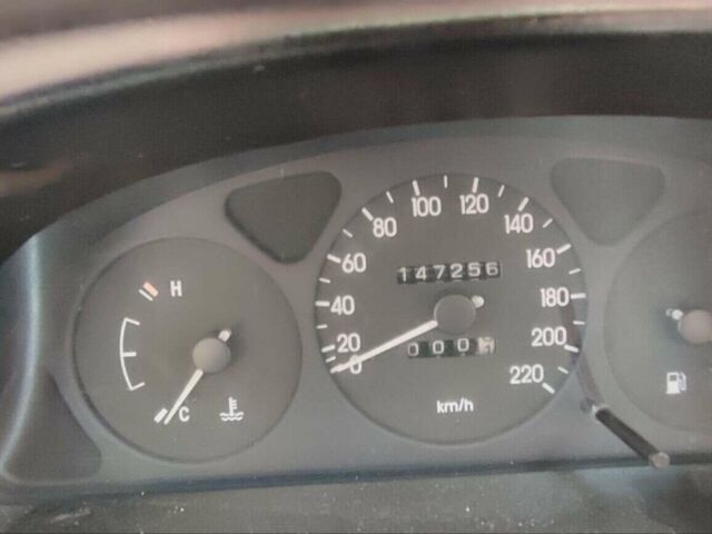 Сірий Деу Сенс, об'ємом двигуна 1.3 л та пробігом 145 тис. км за 1800 $, фото 1 на Automoto.ua