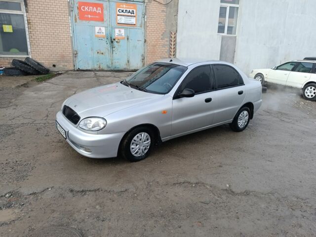 Сірий Деу Сенс, об'ємом двигуна 1.5 л та пробігом 123 тис. км за 1950 $, фото 1 на Automoto.ua