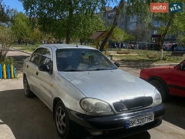 Серый Дэу Сенс, объемом двигателя 1.3 л и пробегом 300 тыс. км за 800 $, фото 1 на Automoto.ua