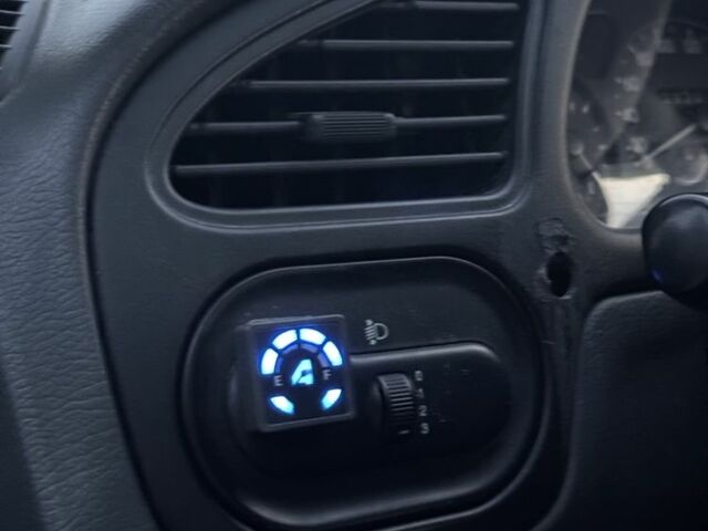 Серый Дэу Сенс, объемом двигателя 1.5 л и пробегом 278 тыс. км за 1599 $, фото 1 на Automoto.ua