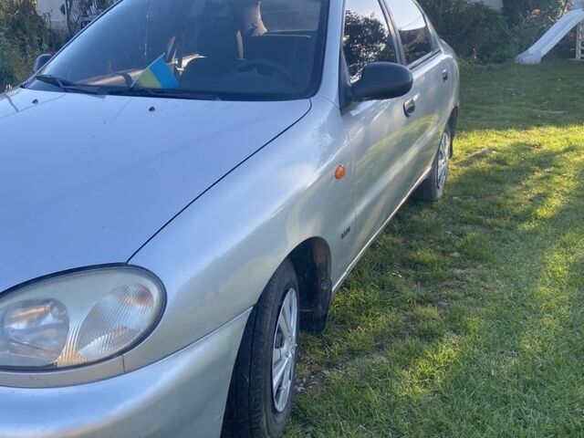 Дэу Сенс 2004 в Кельменцах на Automoto.ua Серый Дэу Сенс, объемом двигателя 1.3 л и пробегом 200 тыс. км за 1500 $, фото 1 на Automoto.ua