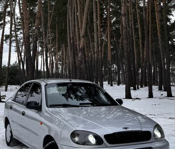 Сірий Деу Сенс, об'ємом двигуна 1.5 л та пробігом 199 тис. км за 2499 $, фото 1 на Automoto.ua