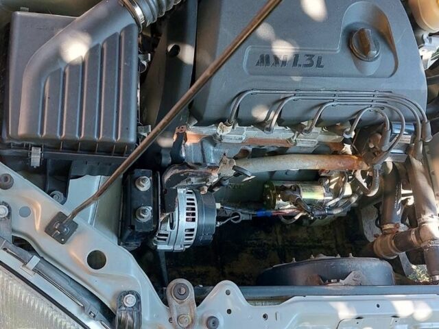 Деу Сенс 2005 у Дніпро (Дніпропетровську) на Automoto.ua Сірий Деу Сенс, об'ємом двигуна 0 л та пробігом 90 тис. км за 1800 $, фото 1 на Automoto.ua