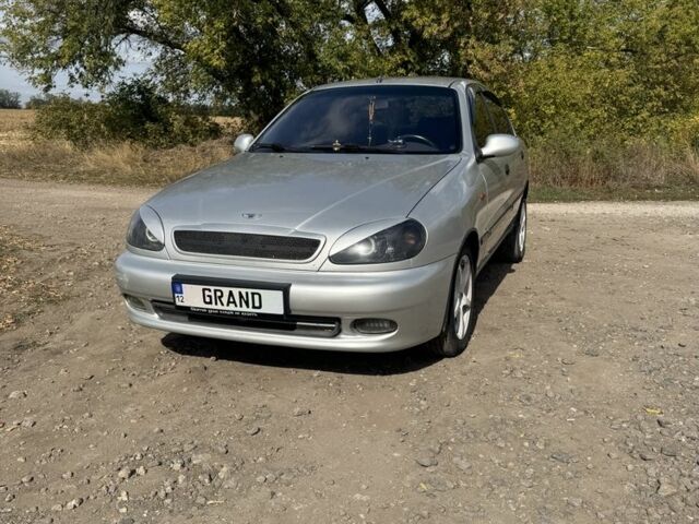 Сірий Деу Сенс, об'ємом двигуна 1.5 л та пробігом 200 тис. км за 3200 $, фото 1 на Automoto.ua