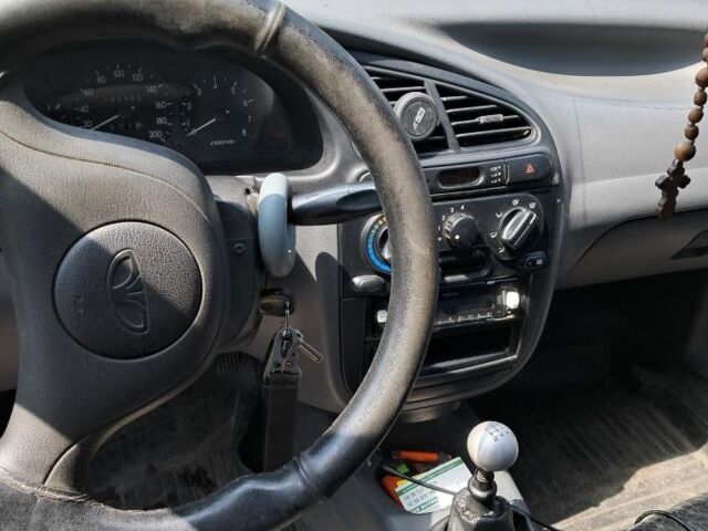 Сірий Деу Сенс, об'ємом двигуна 1.5 л та пробігом 250 тис. км за 1000 $, фото 1 на Automoto.ua