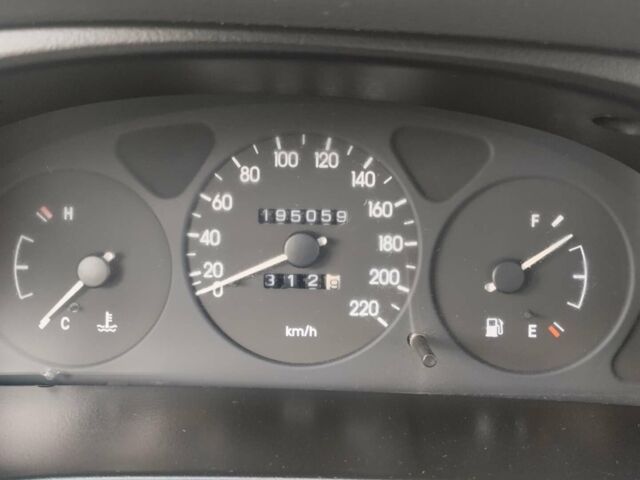 Сірий Деу Сенс, об'ємом двигуна 0 л та пробігом 195 тис. км за 1900 $, фото 1 на Automoto.ua