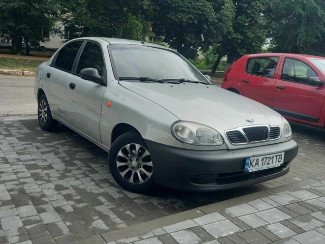 Сірий Деу Сенс, об'ємом двигуна 1.5 л та пробігом 5 тис. км за 1999 $, фото 1 на Automoto.ua
