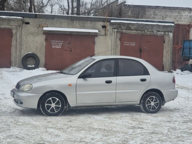 Сірий Деу Сенс, об'ємом двигуна 0 л та пробігом 200 тис. км за 2499 $, фото 1 на Automoto.ua