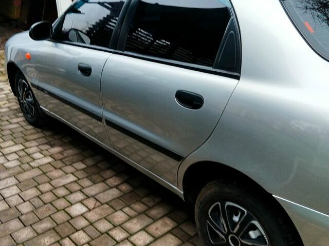 Серый Дэу Сенс, объемом двигателя 1.3 л и пробегом 280 тыс. км за 2000 $, фото 1 на Automoto.ua