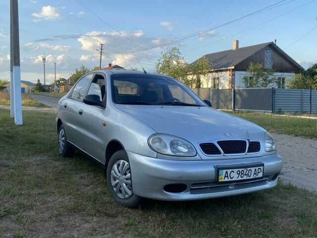 Сірий Деу Сенс, об'ємом двигуна 1.5 л та пробігом 250 тис. км за 1450 $, фото 1 на Automoto.ua