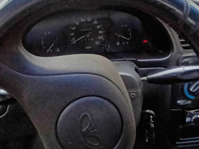 Серый Дэу Сенс, объемом двигателя 1.5 л и пробегом 230 тыс. км за 1000 $, фото 1 на Automoto.ua