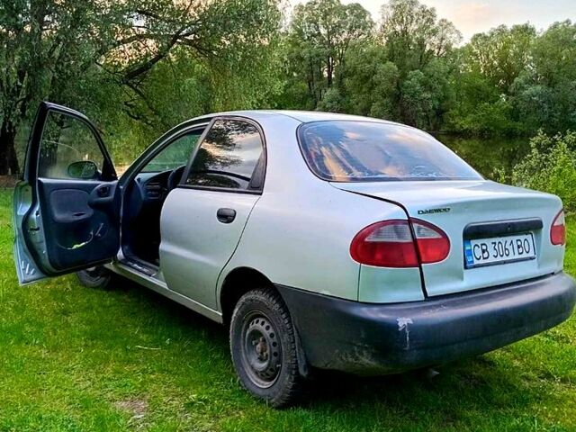Сірий Деу Сенс, об'ємом двигуна 1.3 л та пробігом 190 тис. км за 2000 $, фото 1 на Automoto.ua