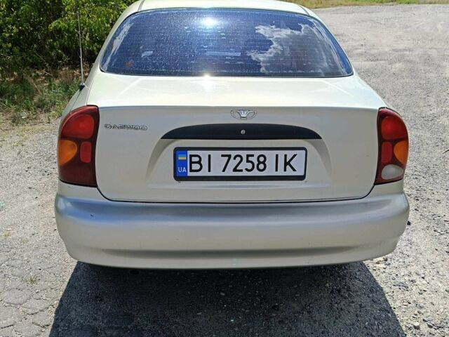 Сірий Деу Сенс, об'ємом двигуна 1.5 л та пробігом 300 тис. км за 2700 $, фото 1 на Automoto.ua
