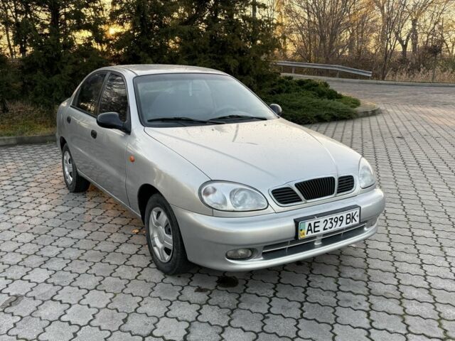 Серый Дэу Сенс, объемом двигателя 1.5 л и пробегом 310 тыс. км за 2350 $, фото 1 на Automoto.ua