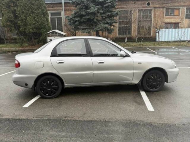 Сірий Деу Сенс, об'ємом двигуна 1.5 л та пробігом 120 тис. км за 2000 $, фото 1 на Automoto.ua