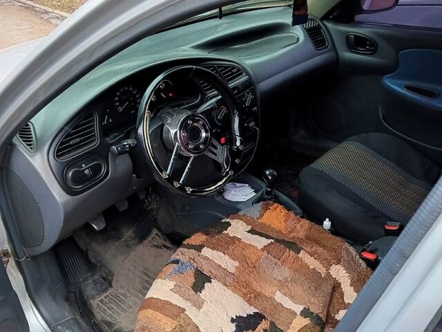 Серый Дэу Сенс, объемом двигателя 1.3 л и пробегом 192 тыс. км за 2500 $, фото 1 на Automoto.ua