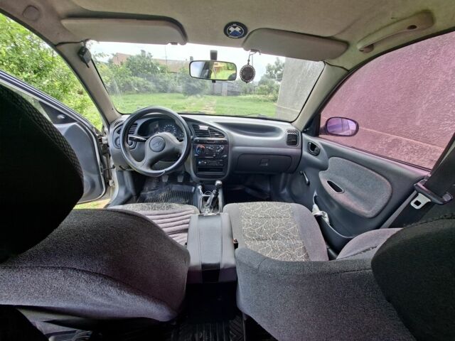Сірий Деу Сенс, об'ємом двигуна 1.5 л та пробігом 370 тис. км за 1824 $, фото 1 на Automoto.ua