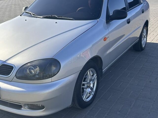 Серый Дэу Сенс, объемом двигателя 1.6 л и пробегом 150 тыс. км за 3499 $, фото 1 на Automoto.ua