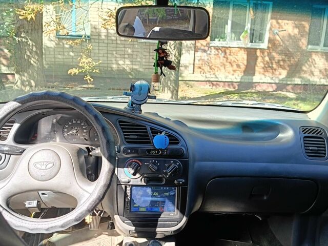 Серый Дэу Сенс, объемом двигателя 1.5 л и пробегом 300 тыс. км за 2700 $, фото 1 на Automoto.ua