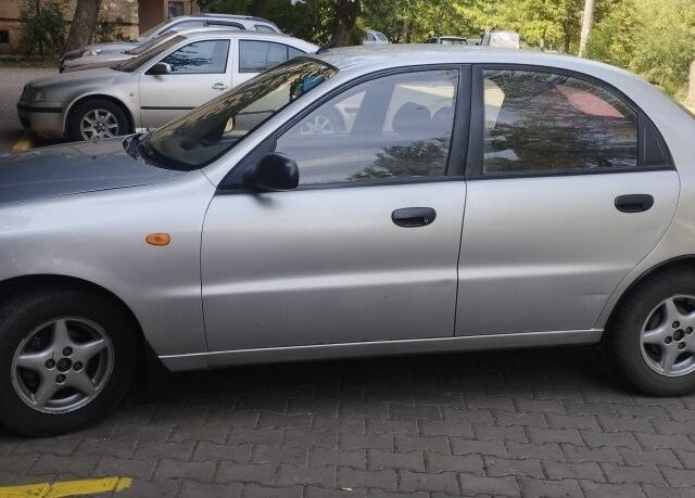 Сірий Деу Сенс, об'ємом двигуна 1.4 л та пробігом 198 тис. км за 2000 $, фото 1 на Automoto.ua