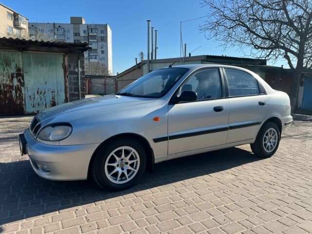 Серый Дэу Сенс, объемом двигателя 1.5 л и пробегом 160 тыс. км за 2799 $, фото 1 на Automoto.ua