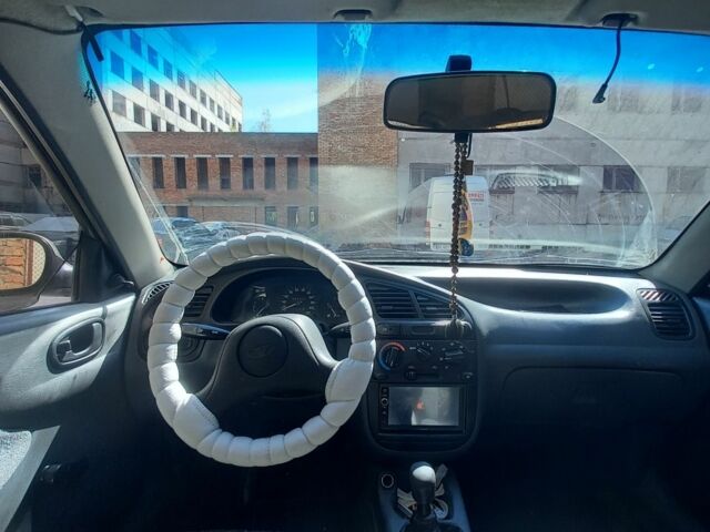 Серый Дэу Сенс, объемом двигателя 1.5 л и пробегом 301 тыс. км за 1350 $, фото 1 на Automoto.ua