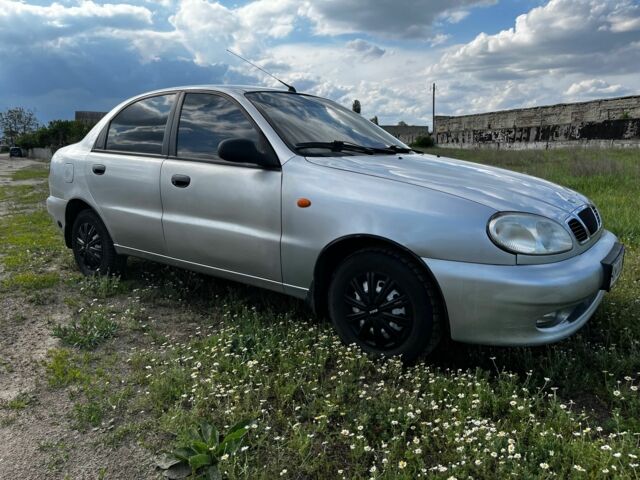 Серый Дэу Сенс, объемом двигателя 1.4 л и пробегом 70 тыс. км за 2000 $, фото 1 на Automoto.ua