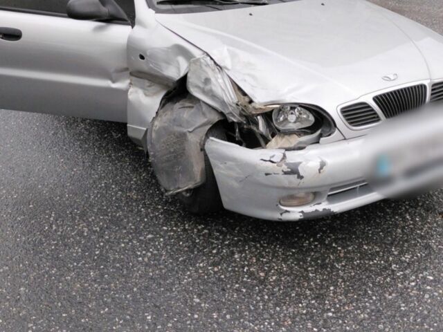 Серый Дэу Сенс, объемом двигателя 1.5 л и пробегом 195 тыс. км за 1700 $, фото 1 на Automoto.ua