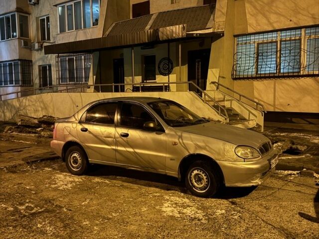 Серый Дэу Сенс, объемом двигателя 1.5 л и пробегом 200 тыс. км за 1300 $, фото 1 на Automoto.ua