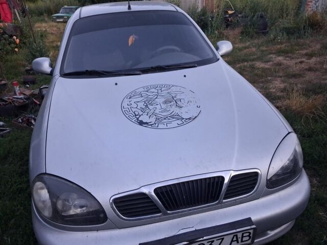 Сірий Деу Сенс, об'ємом двигуна 1.5 л та пробігом 264 тис. км за 2000 $, фото 1 на Automoto.ua
