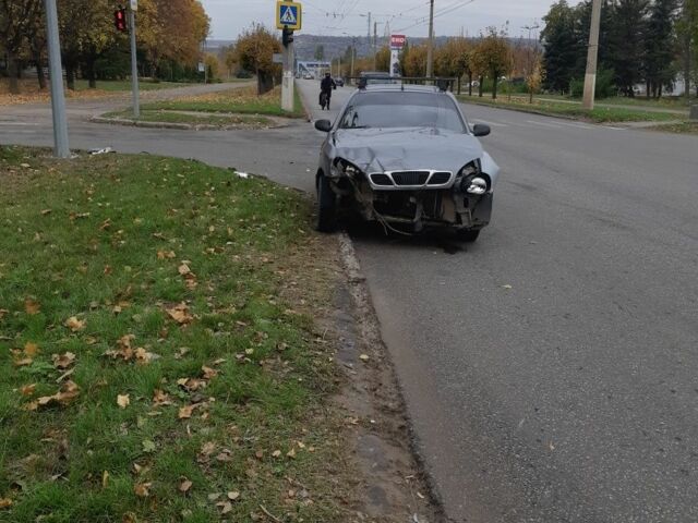 Сірий Деу Сенс, об'ємом двигуна 0 л та пробігом 300 тис. км за 600 $, фото 1 на Automoto.ua