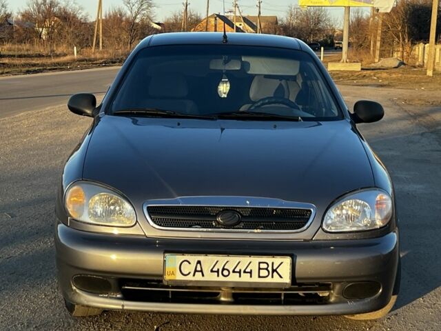 Серый Дэу Сенс, объемом двигателя 1.4 л и пробегом 200 тыс. км за 1900 $, фото 1 на Automoto.ua