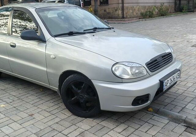 Сірий Деу Сенс, об'ємом двигуна 1.5 л та пробігом 300 тис. км за 2403 $, фото 1 на Automoto.ua