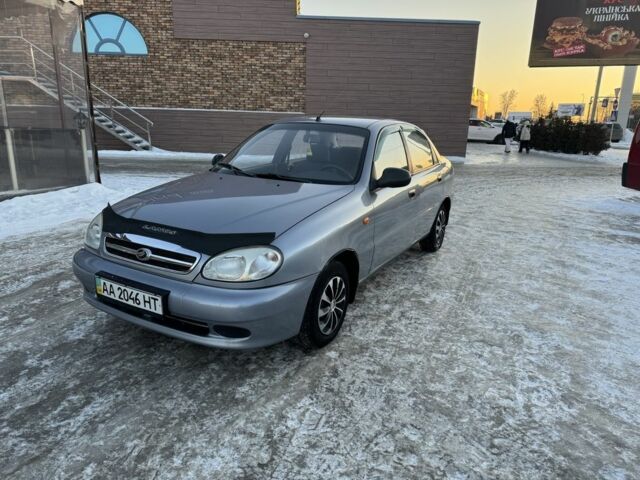 Сірий Деу Сенс, об'ємом двигуна 1.5 л та пробігом 149 тис. км за 2490 $, фото 1 на Automoto.ua