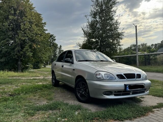 Сірий Деу Сенс, об'ємом двигуна 1.5 л та пробігом 1 тис. км за 3300 $, фото 1 на Automoto.ua