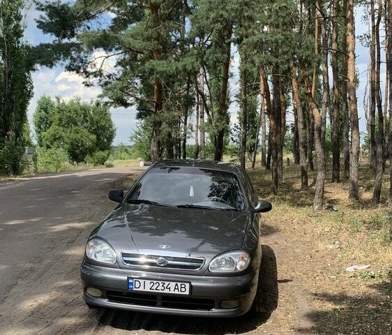 Серый Дэу Сенс, объемом двигателя 1.5 л и пробегом 200 тыс. км за 3200 $, фото 1 на Automoto.ua