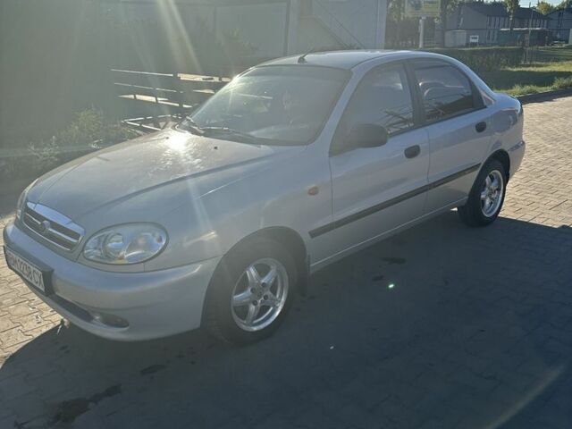 Серый Дэу Сенс, объемом двигателя 1.5 л и пробегом 95 тыс. км за 3100 $, фото 1 на Automoto.ua