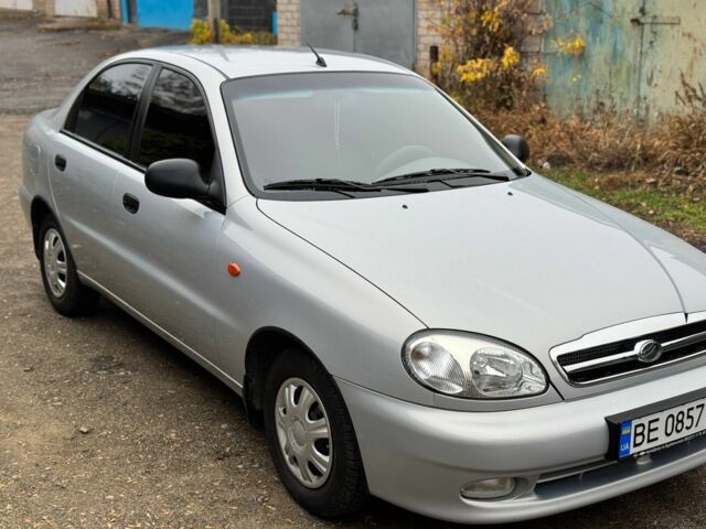 Серый Дэу Сенс, объемом двигателя 1.5 л и пробегом 8 тыс. км за 5000 $, фото 1 на Automoto.ua