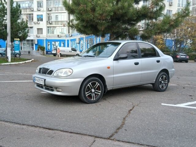 Серый Дэу Сенс, объемом двигателя 1.3 л и пробегом 180 тыс. км за 2000 $, фото 1 на Automoto.ua