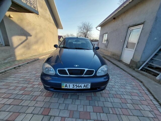 Синий Дэу Сенс, объемом двигателя 1.5 л и пробегом 240 тыс. км за 2200 $, фото 1 на Automoto.ua