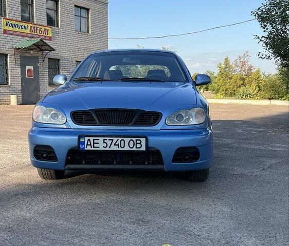 Синий Дэу Сенс, объемом двигателя 1.6 л и пробегом 250 тыс. км за 2600 $, фото 1 на Automoto.ua