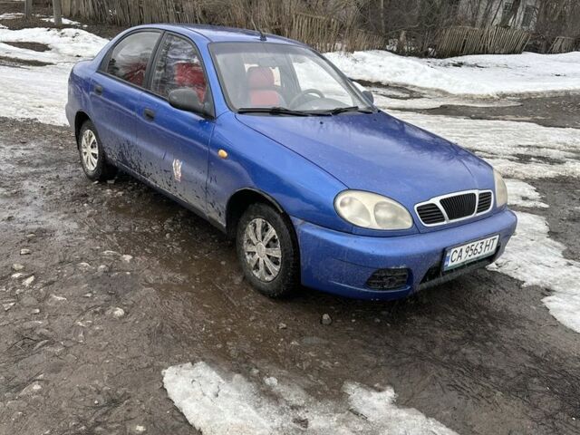 Синий Дэу Сенс, объемом двигателя 1.4 л и пробегом 280 тыс. км за 1950 $, фото 1 на Automoto.ua