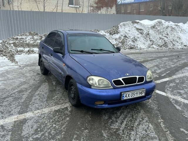 Синий Дэу Сенс, объемом двигателя 1.5 л и пробегом 250 тыс. км за 1950 $, фото 1 на Automoto.ua