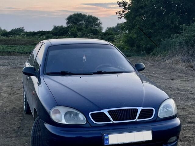 Синий Дэу Сенс, объемом двигателя 1.5 л и пробегом 300 тыс. км за 1600 $, фото 1 на Automoto.ua