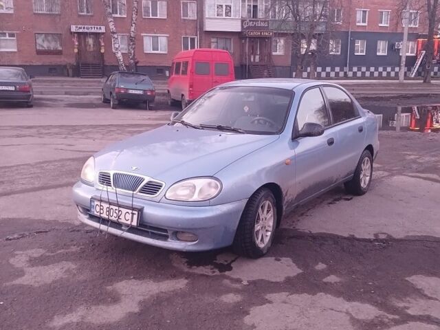 Синий Дэу Сенс, объемом двигателя 1.6 л и пробегом 272 тыс. км за 2300 $, фото 1 на Automoto.ua