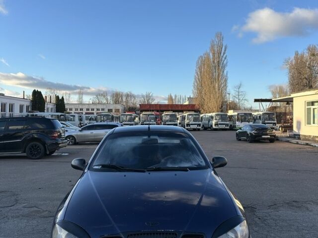 Синий Дэу Сенс, объемом двигателя 1.3 л и пробегом 300 тыс. км за 1300 $, фото 1 на Automoto.ua