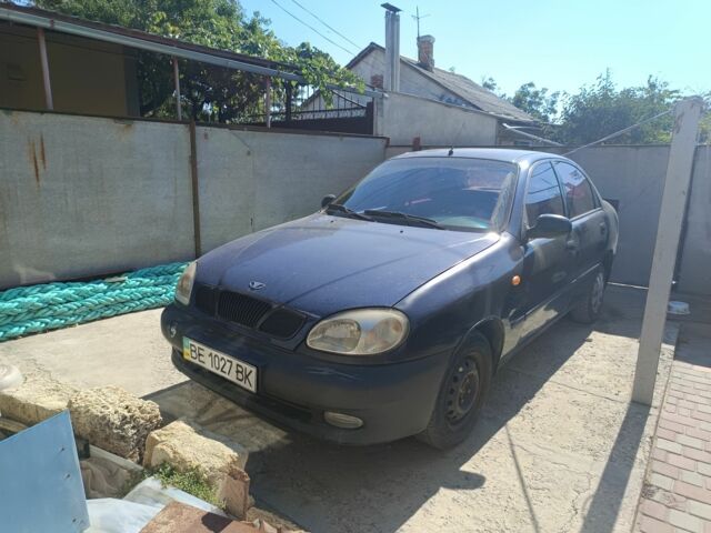 Синий Дэу Сенс, объемом двигателя 1.3 л и пробегом 300 тыс. км за 1000 $, фото 1 на Automoto.ua