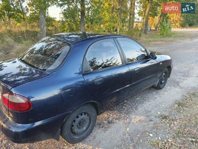 Синий Дэу Сенс, объемом двигателя 1.3 л и пробегом 327 тыс. км за 1650 $, фото 1 на Automoto.ua