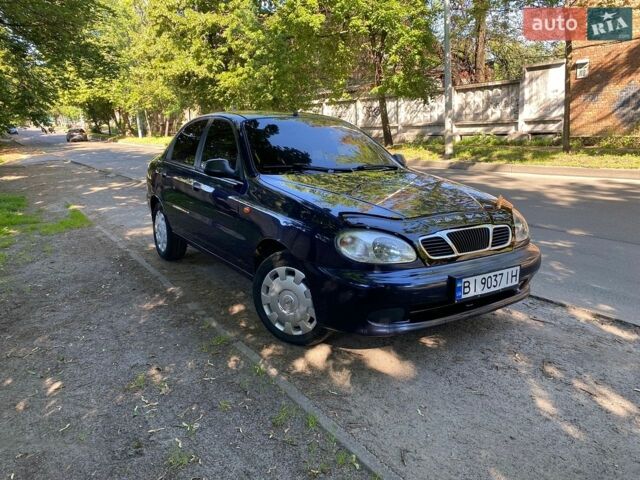 Синий Дэу Сенс, объемом двигателя 1.3 л и пробегом 240 тыс. км за 1900 $, фото 1 на Automoto.ua